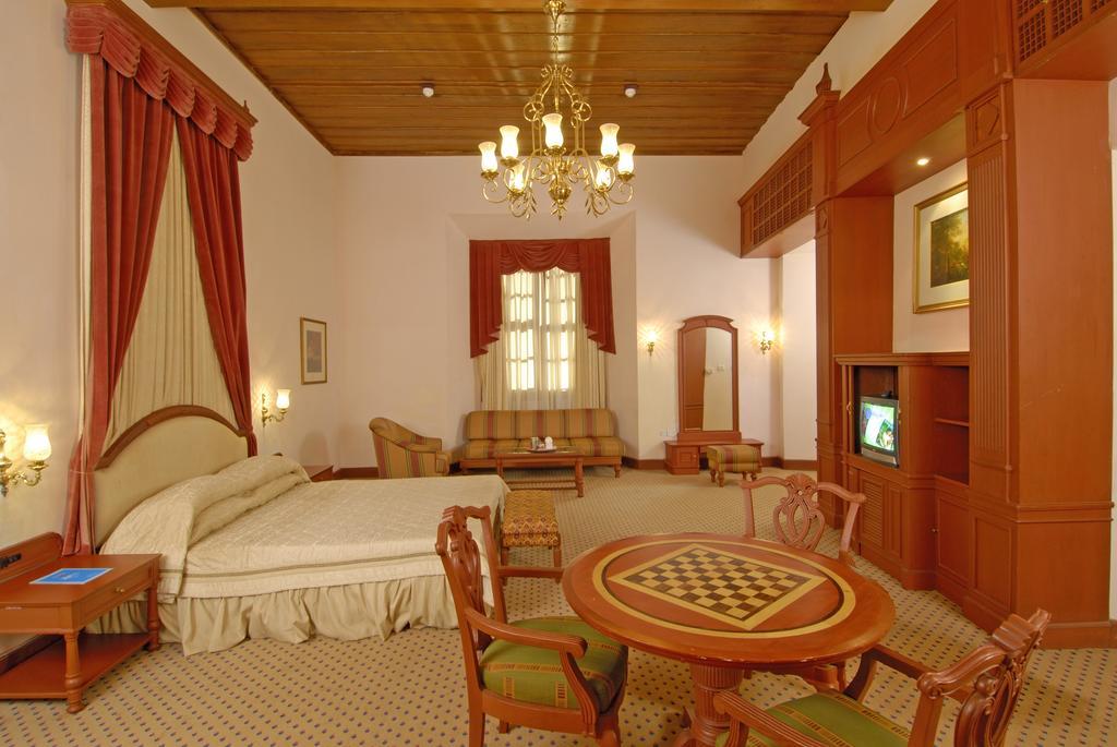 Bolgatty Palace & Island Resort Kochi Exterior foto