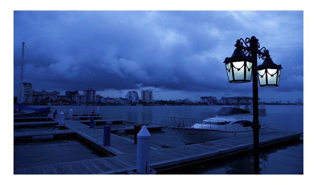 Bolgatty Palace & Island Resort Kochi Exterior foto