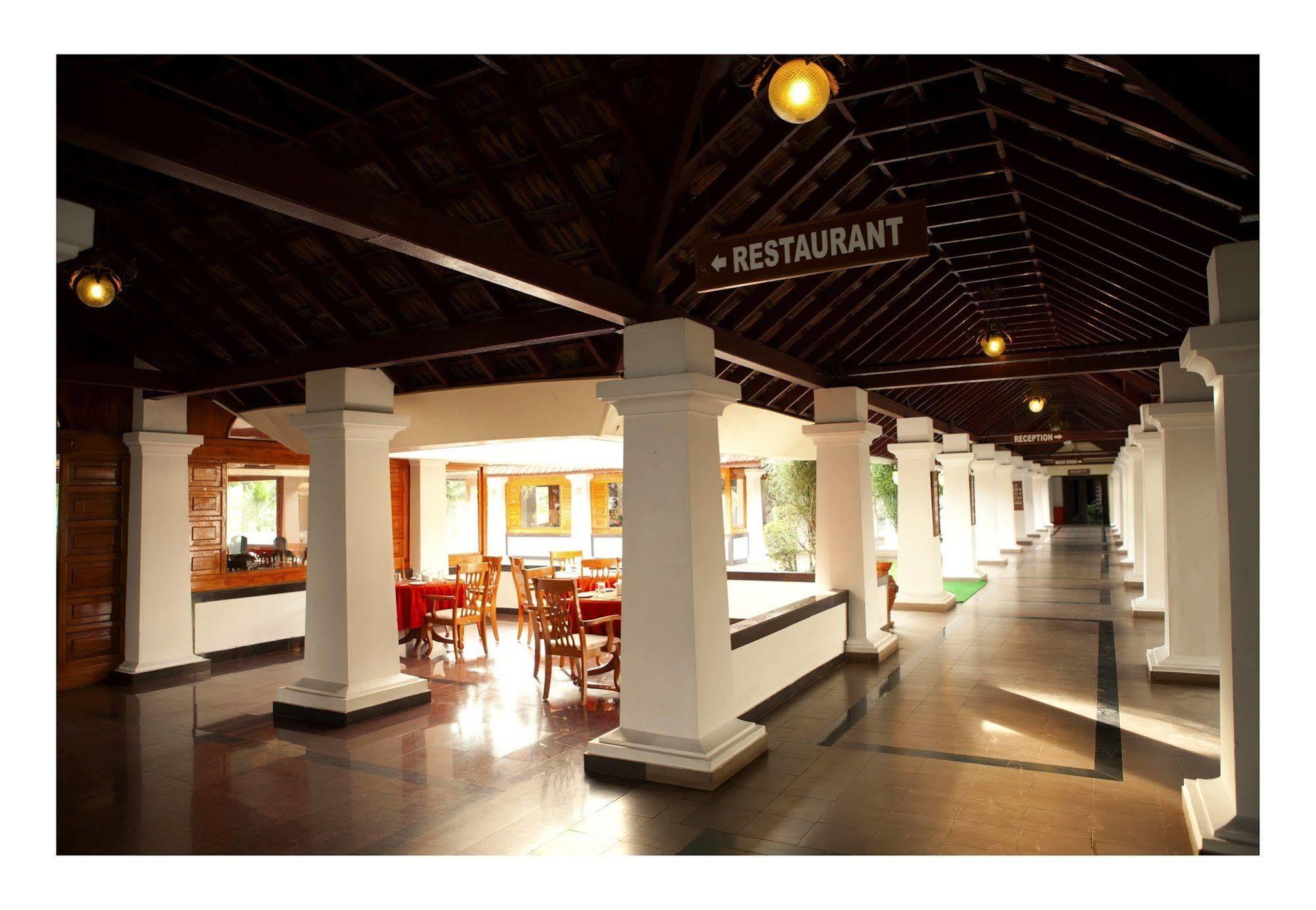 Bolgatty Palace & Island Resort Kochi Exterior foto
