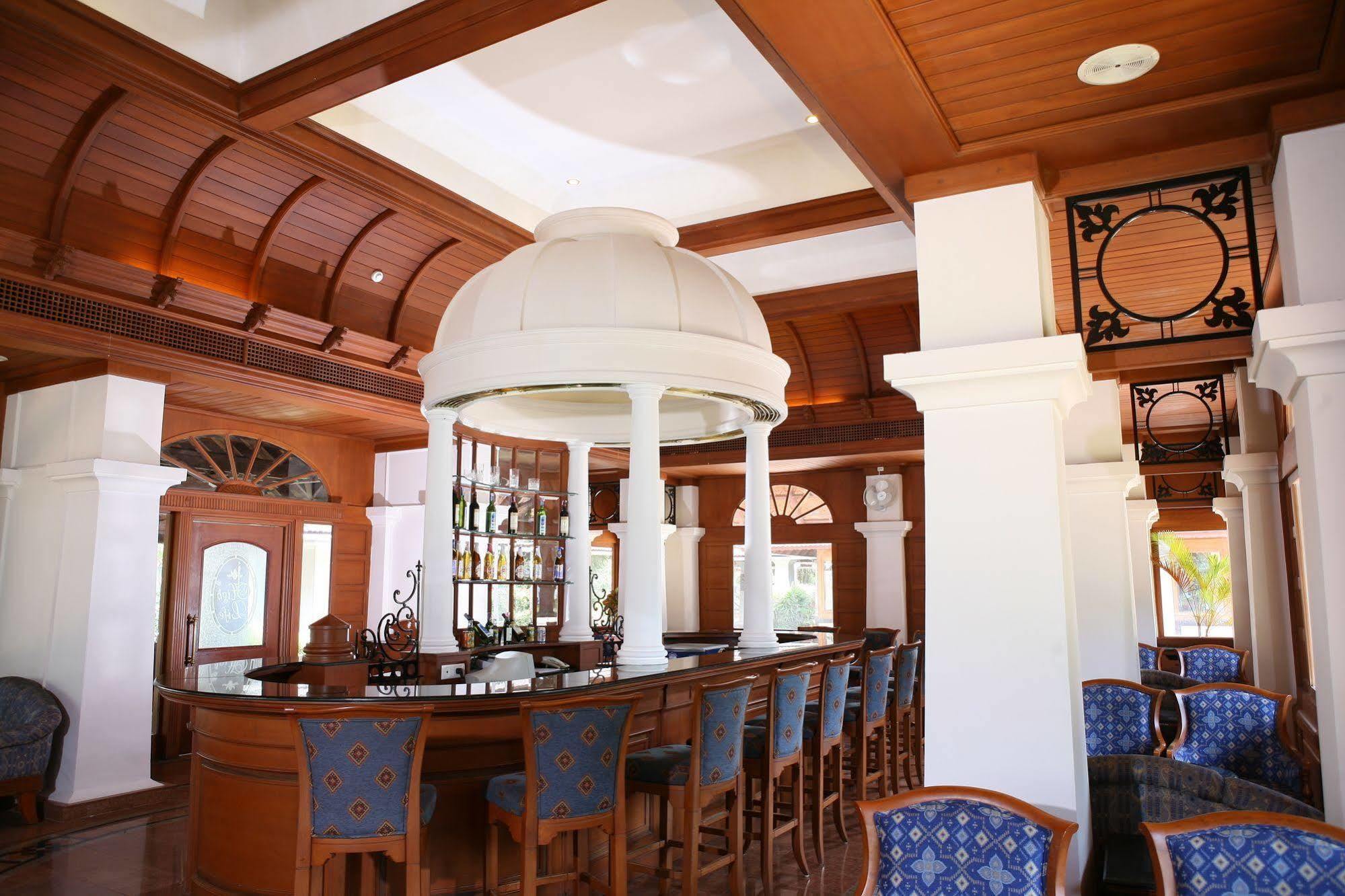 Bolgatty Palace & Island Resort Kochi Exterior foto