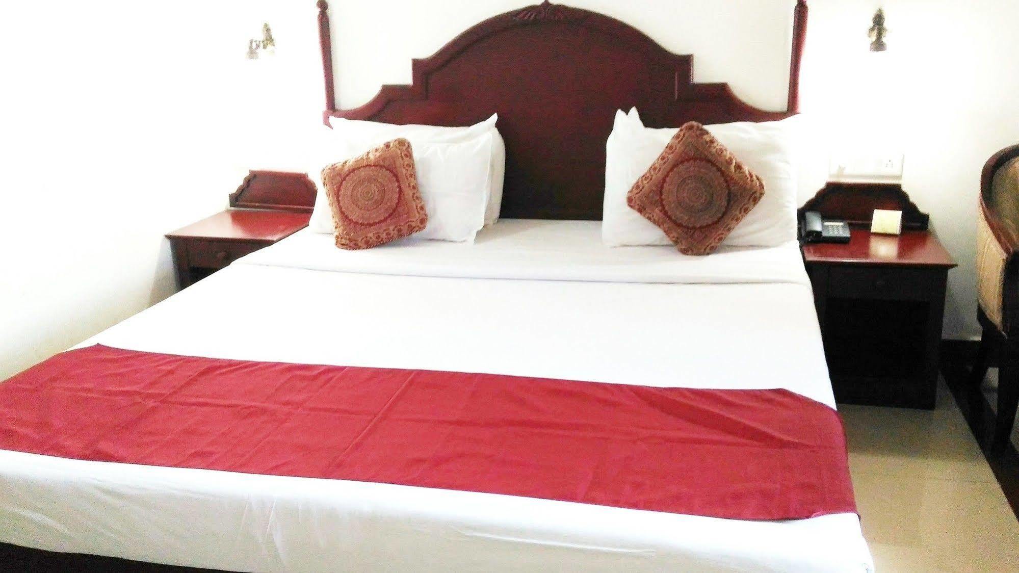 Bolgatty Palace & Island Resort Kochi Exterior foto