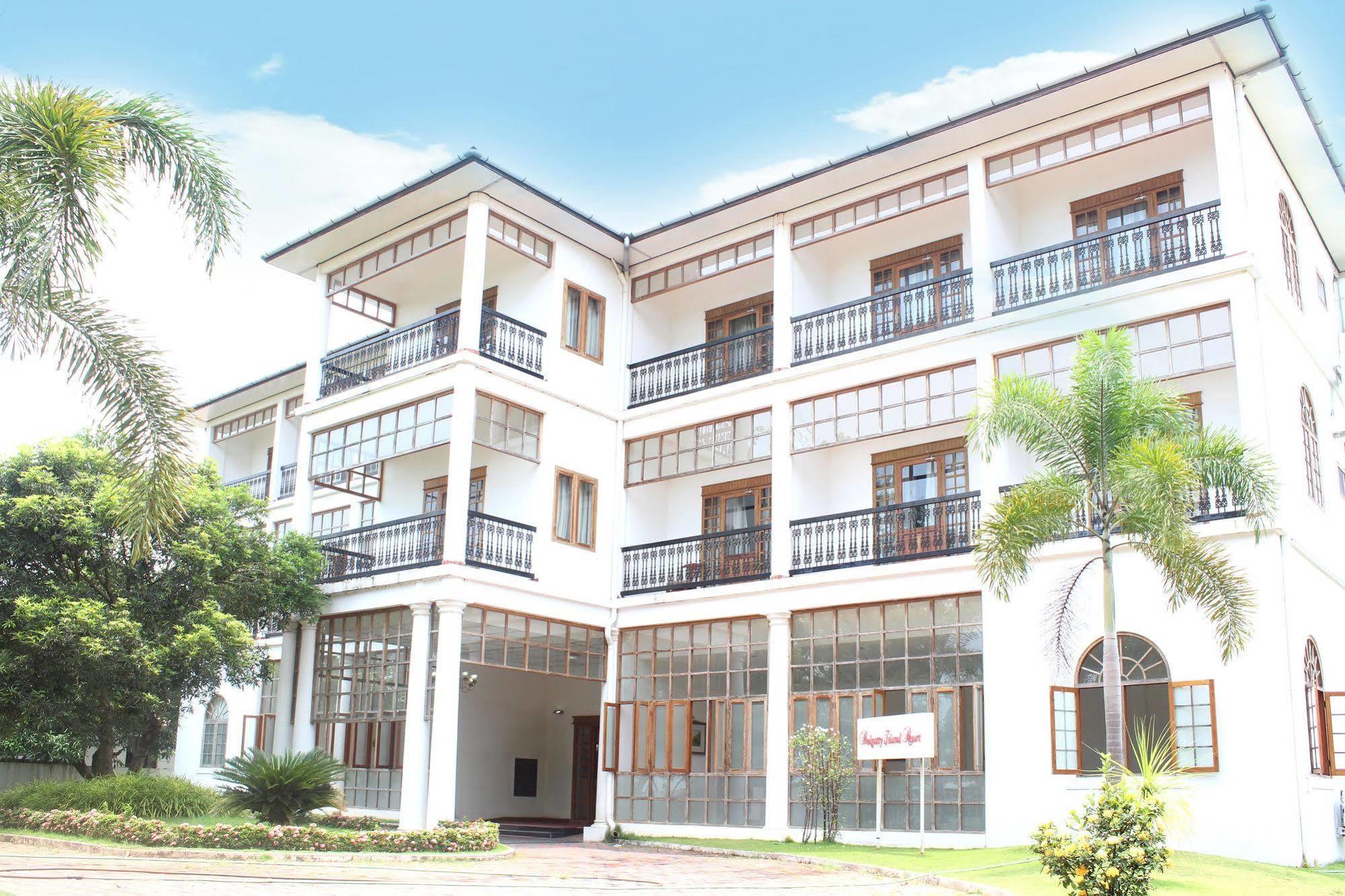Bolgatty Palace & Island Resort Kochi Exterior foto